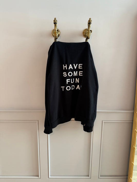 Der bestickte Kapuzenpullover mit Kronenlogo